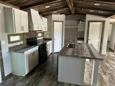 Photo 5 of 11 of home located at 11079 State Hwy 198 Mabank, TX 75156