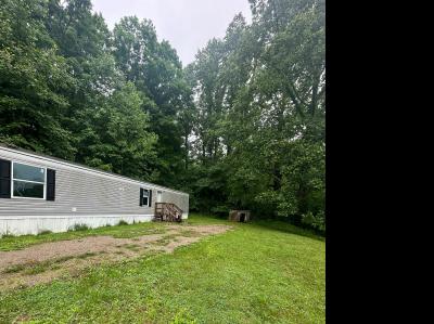 Photo 2 of 14 of home located at 46400 Oh 160 Vinton, OH 45686