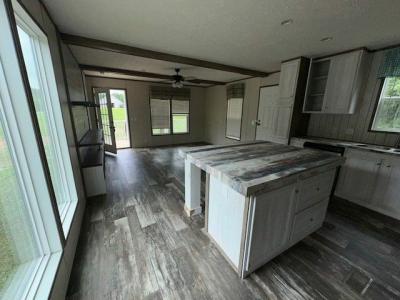 Photo 3 of 12 of home located at 16071 Old Greensboro Road Moundville, AL 35474