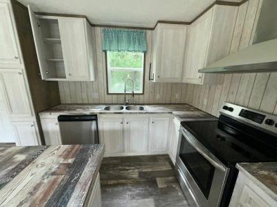 Photo 4 of 12 of home located at 16071 Old Greensboro Road Moundville, AL 35474