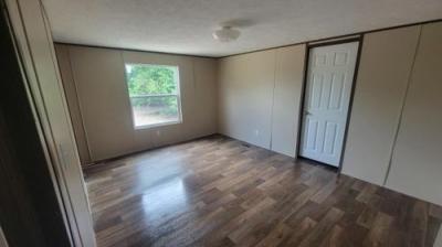 Photo 4 of 11 of home located at 12547 E Skelly Dr Tulsa, OK 74128
