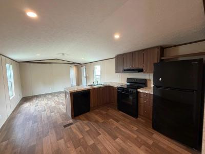 Photo 4 of 14 of home located at 274 Green Oak Dr Manvel, TX 77578