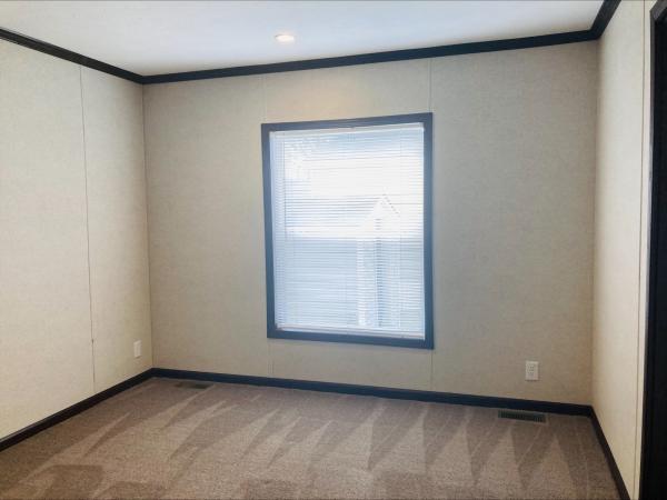 2013 Skyline E400C Mobile Home