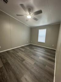 2002 SKYL 7203CT Mobile Home