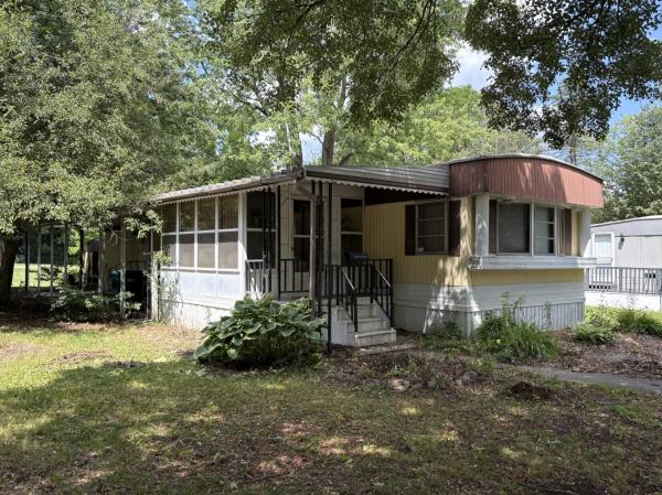 1980 Duke mobile Home