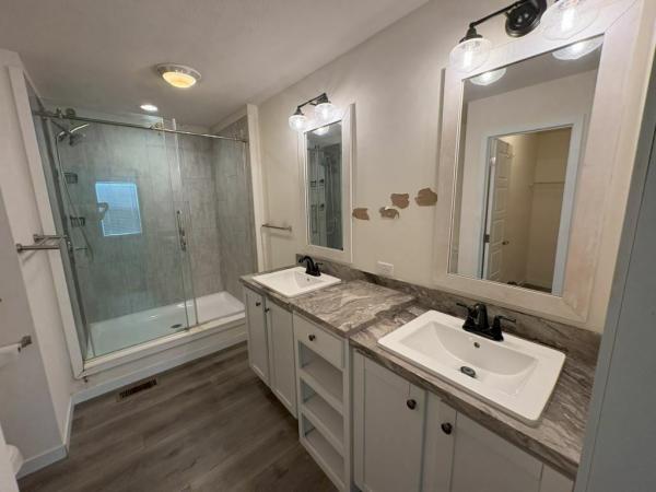 2021 Clayton - Middlebury American Homestead 5228-1000 Mobile Home