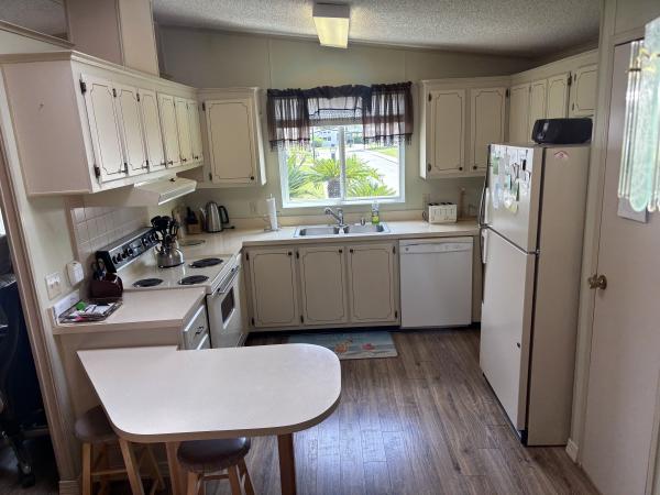 1988 Palm Harbor Palm Mobile Home