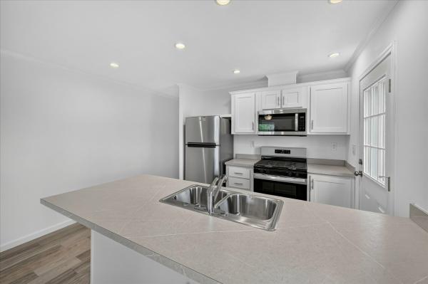 2026 Redman Homes 007RENW-1452H21D1AD2  Home