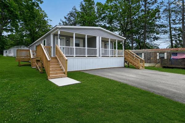 2026 Redman Homes 007RENW-1452H21D1AD1  Home