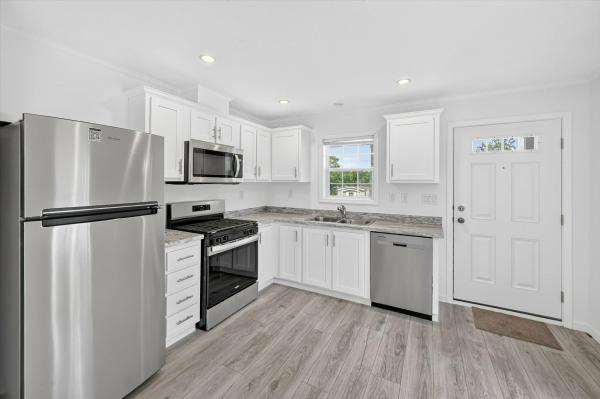 2026 Redman Homes 007RENW-1452H21D1AD1  Home