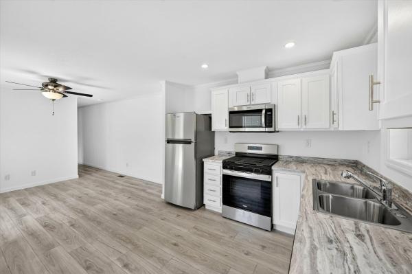 2026 Redman Homes 007RENW-1452H21D1AD1  Home