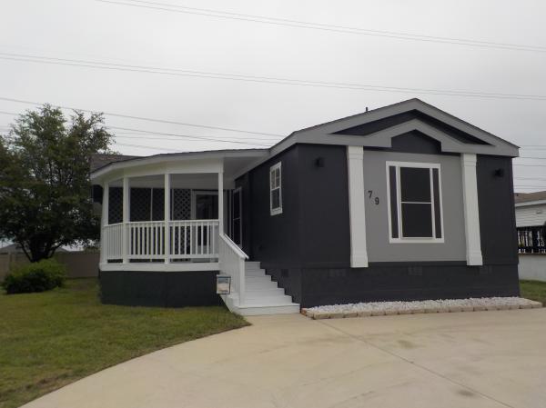 2002 HBOS MFG LP 8018-410 AM Classic Mobile Home