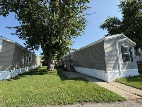 Photo 1 of 2 of home located at 1001 Mayflower Road #161 South Bend, IN 46619