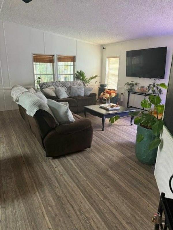 1991 Mobile Home