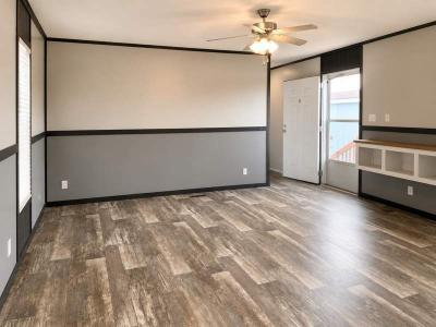 Photo 5 of 14 of home located at 315 Leaf Ln New Braunfels, TX 78130