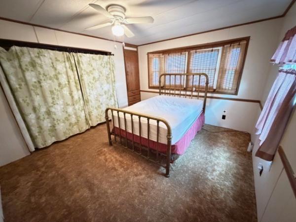 1984 Mobile Home