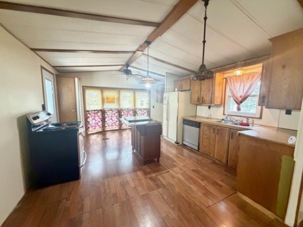 1984 Mobile Home