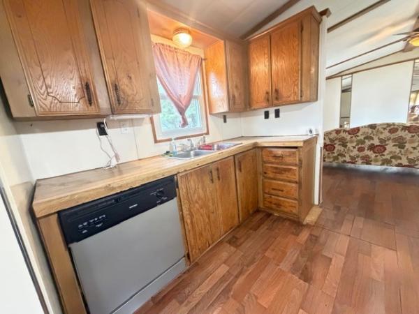 1984 Mobile Home