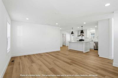 Photo 2 of 8 of home located at 2150 Almaden Rd. #17 San Jose, CA 95125