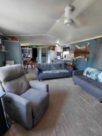 1988 Skyline Manufactured Home