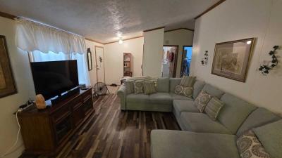 Photo 4 of 34 of home located at 528 Washington Belleville, MI 48111