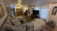 1999 Holly Park Manufactured Home