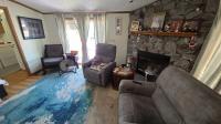 1999 Holly Park Manufactured Home