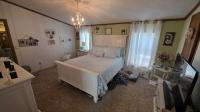 1999 Holly Park Manufactured Home