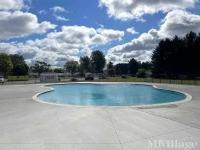 1999 Holly Park Manufactured Home