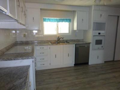 Photo 3 of 24 of home located at 2701 E Utopia Rd #180 Phoenix, AZ 85050