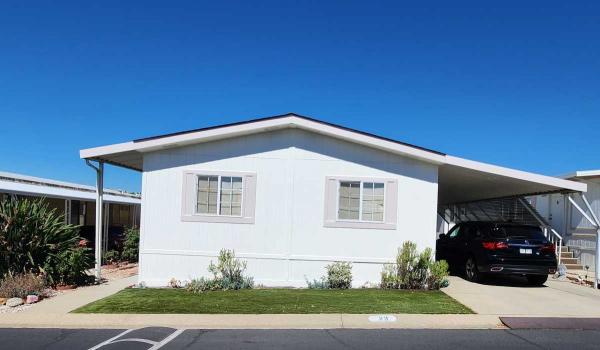 2002 Champion Home Builders Infinity ll Manufactured Home