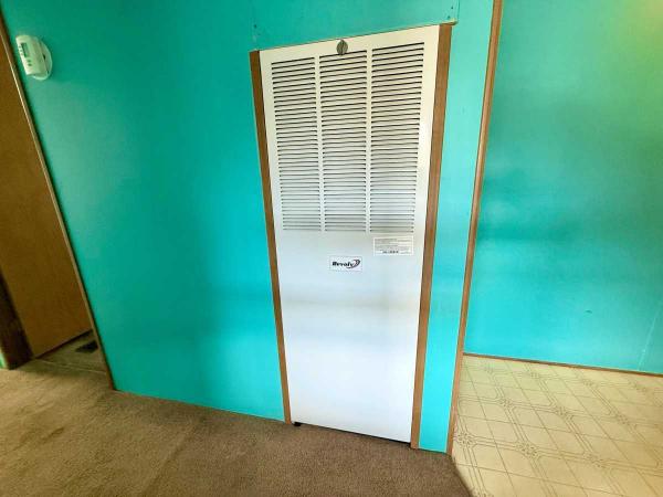 1989 Jay 7300AA Mobile Home