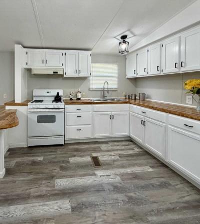 Photo 5 of 15 of home located at 9243 Erie Cir West Chester, OH 45069