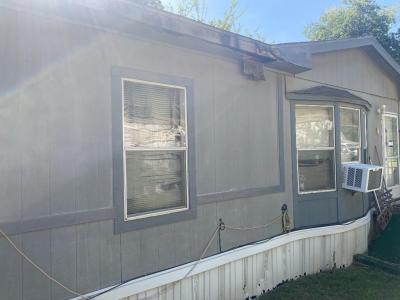 Mobile Home at 305 N Hovey Chico, TX 76431