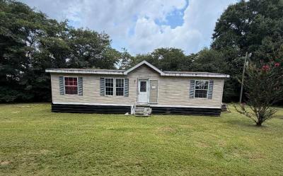 Mobile Home at 1198 15th NW St Aliceville, AL 35442