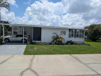 Photo 3 of 16 of home located at 1612 Poppy Circle Lakeland, FL 33803