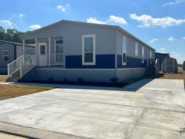 2023 Cham;ion Mobile Home For Sale