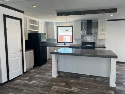 Photo 5 of 15 of home located at 10314 Kolbe Ct Conroe, TX 77303