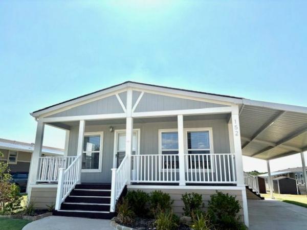 2022 Oak Creek Mobile Home For Rent