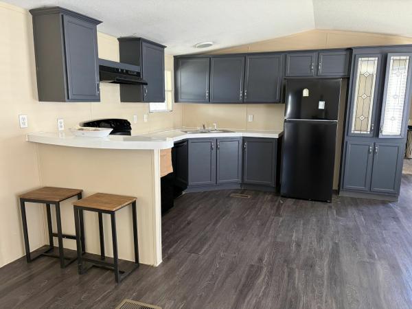 Photo 3 of 2 of home located at 13700 Judson Rd #32 San Antonio, TX 78233