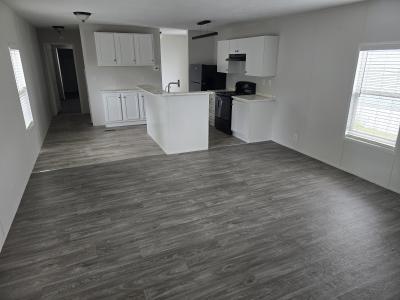 Photo 4 of 8 of home located at 2646 Bonaventure Ave Jacksonville, FL 32250