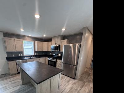 Photo 2 of 11 of home located at 17160 Langton Macomb, MI 48044
