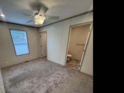 Photo 4 of 11 of home located at 17160 Langton Macomb, MI 48044