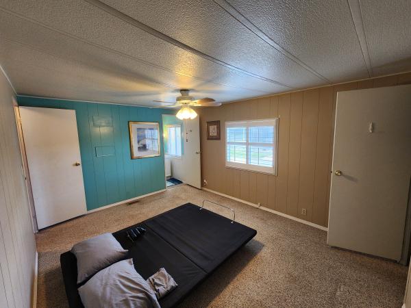 1980 Mobile Home