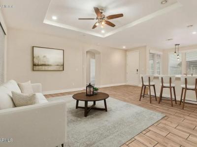 Photo 2 of 15 of home located at 3301 S Goldfield Road Lot 6039 Apache Junction, AZ 85119