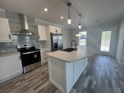 Photo 4 of 27 of home located at 78 Quilla Court Lot 0390 Fort Myers, FL 33908