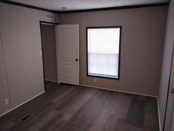 2022 270PU16663U  Home