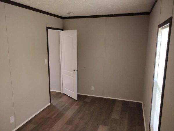2022 270PU16663U  Home