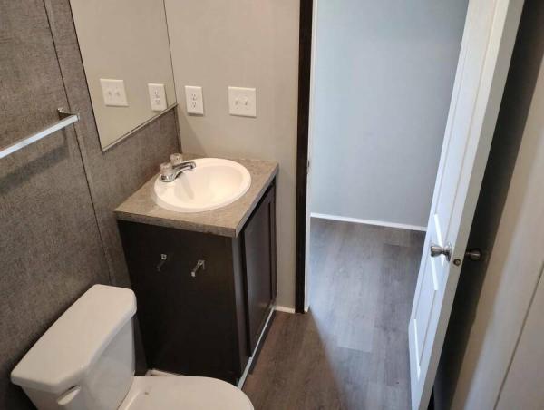 2022 270PU16663U  Home