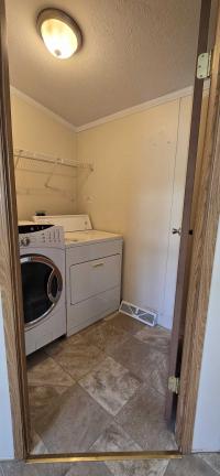 2001 Skyline Manufactured Home